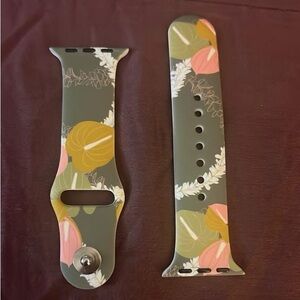 NWT Fighting Eel Apple Watch Band in Kualoa Green Woven Lei size S/M.